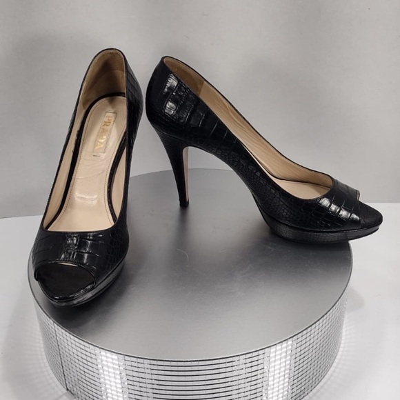 Prada Black Peep-Toe Heels size 9 pre owned good condition - Picture 3 of 15